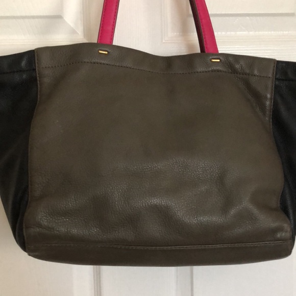 Marc by Marc Jacob’s What’s the T color block bag black olive and pink - Picture 3 of 6